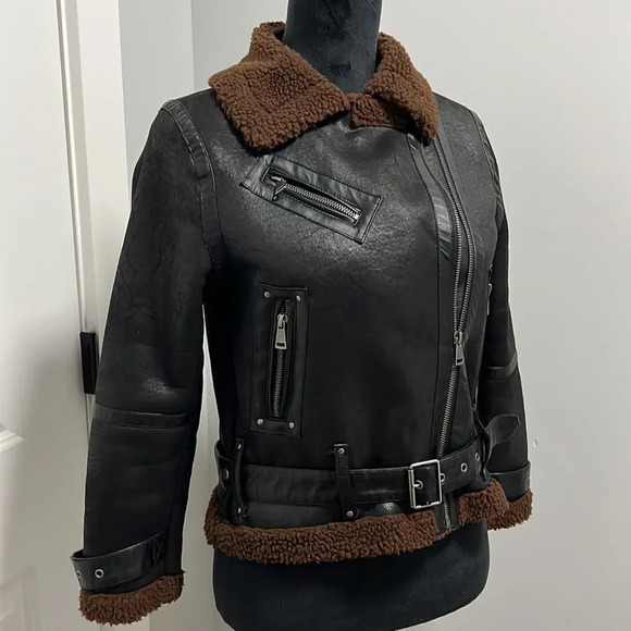 Gianni Bini Girls Black Aviator Shearling Jacket Asymmetrical Zipper size Large - Picture 4 of 11